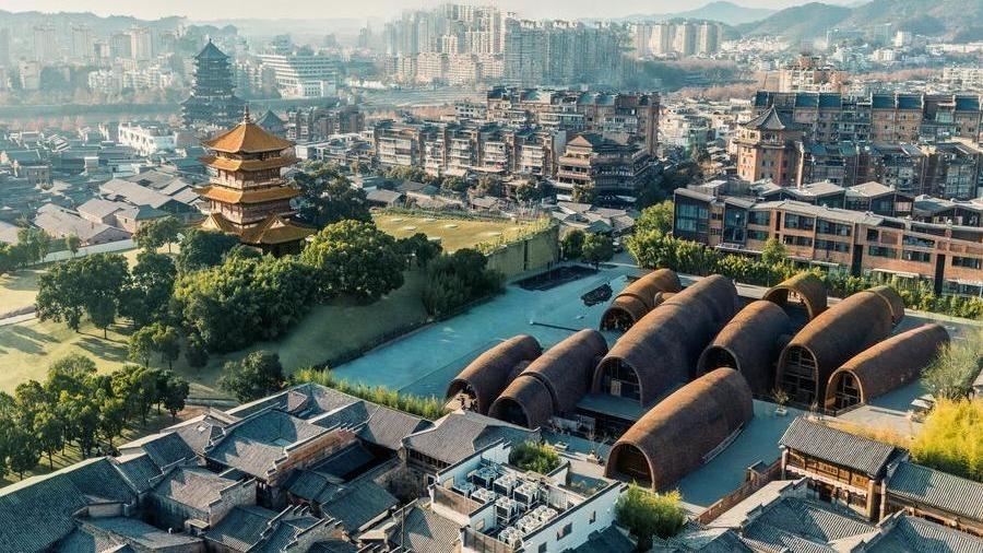 How Xi takes Chinese porcelain culture to the world