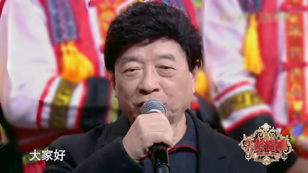 桂林市两江四湖声乐艺术团团长曾宪瑞（85岁）