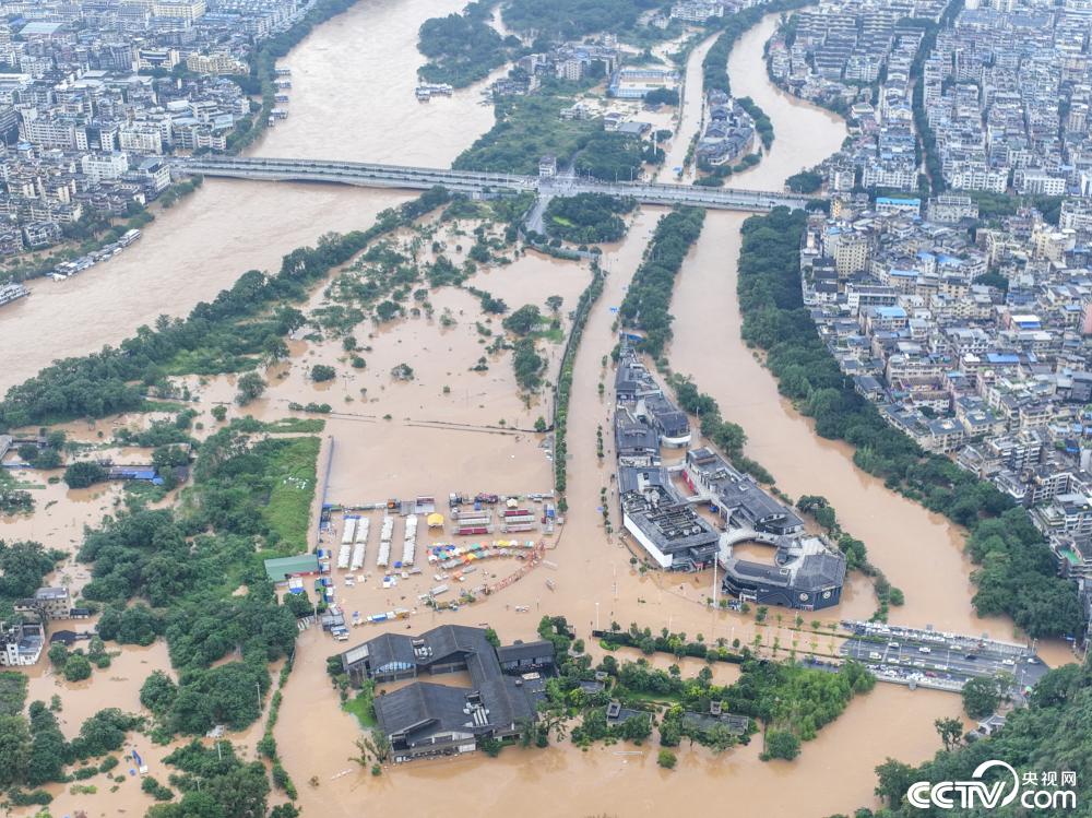 广西桂林遭遇1998年以来最大洪水_新闻_央视网(cctv.com)