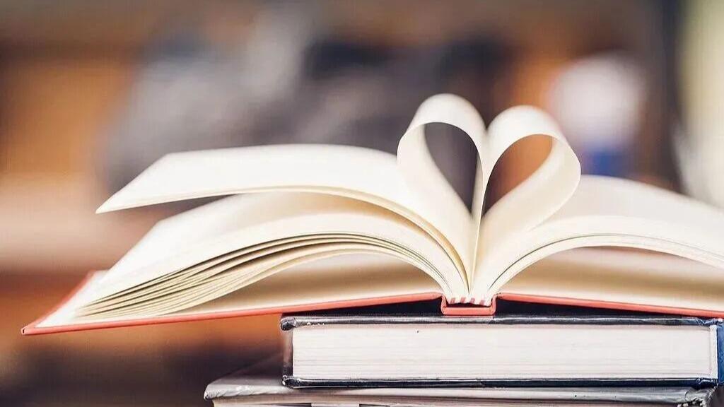 关注老年人阅读，《全民阅读促进条例》公布新规，明年2月1日起施行！