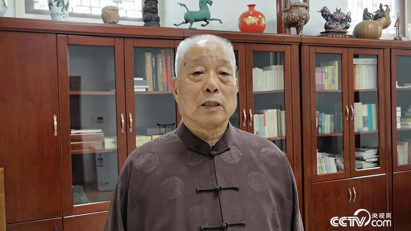 教育部原常务副部长、全国教育书画协会会长 张保庆致辞