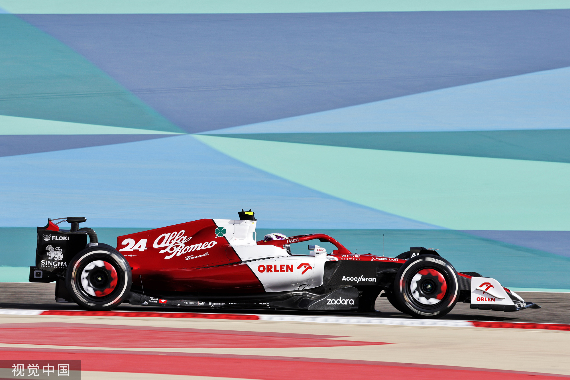 f1巴林站周五练习赛维斯塔潘最快周冠宇第15
