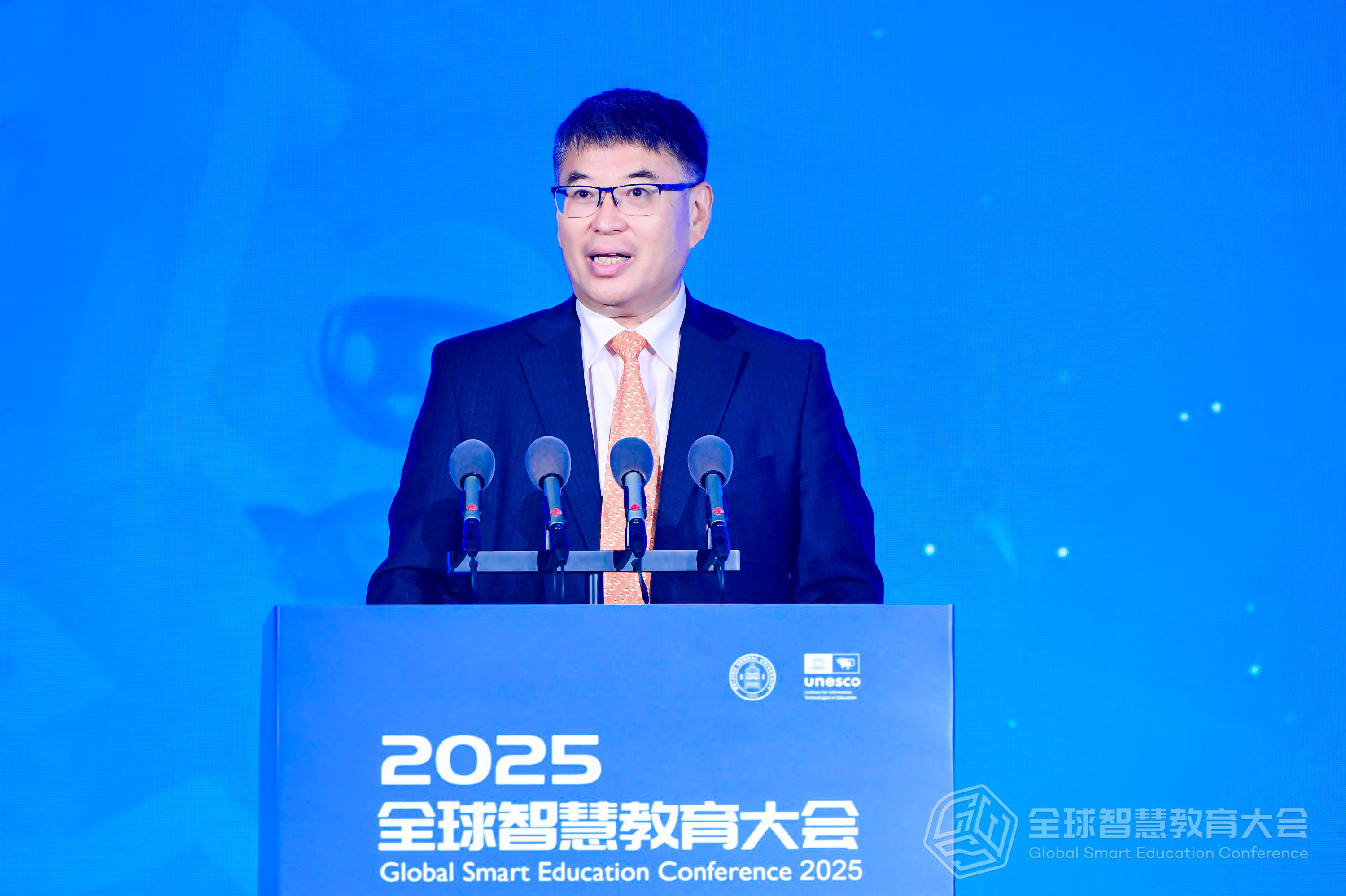 联合国教科文组织教育信息技术研究所所长展涛