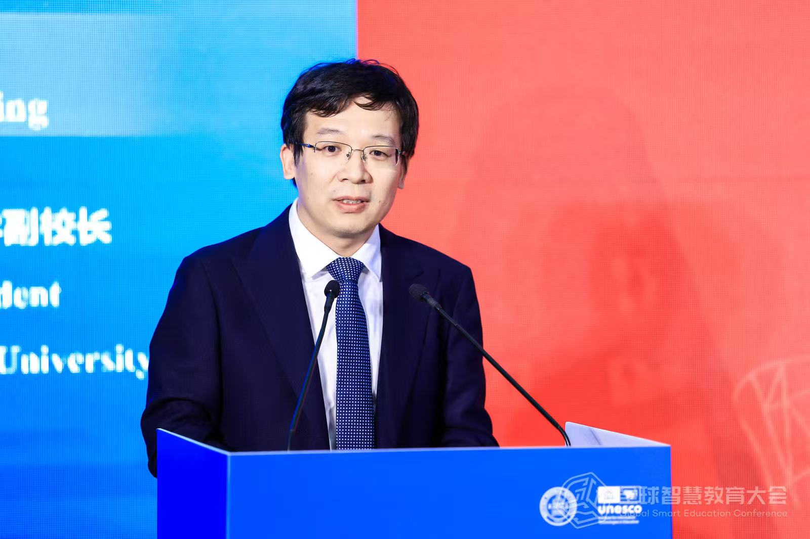 北京师范大学副校长陈兴
