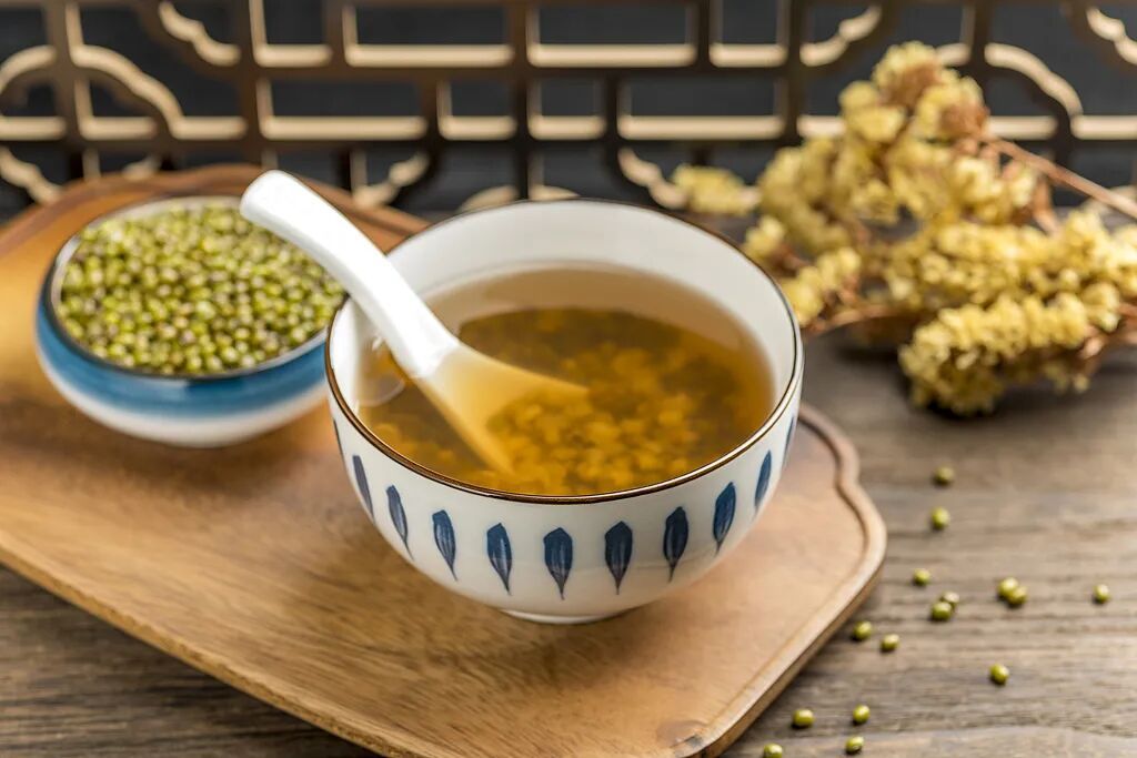 绿豆汤煮对才解暑，喝对才养生，央视专家一文讲透